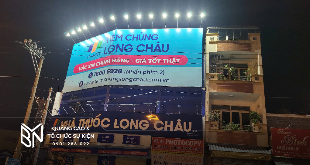 Thi công quảng cáo ngoài trời Pano, Billboard